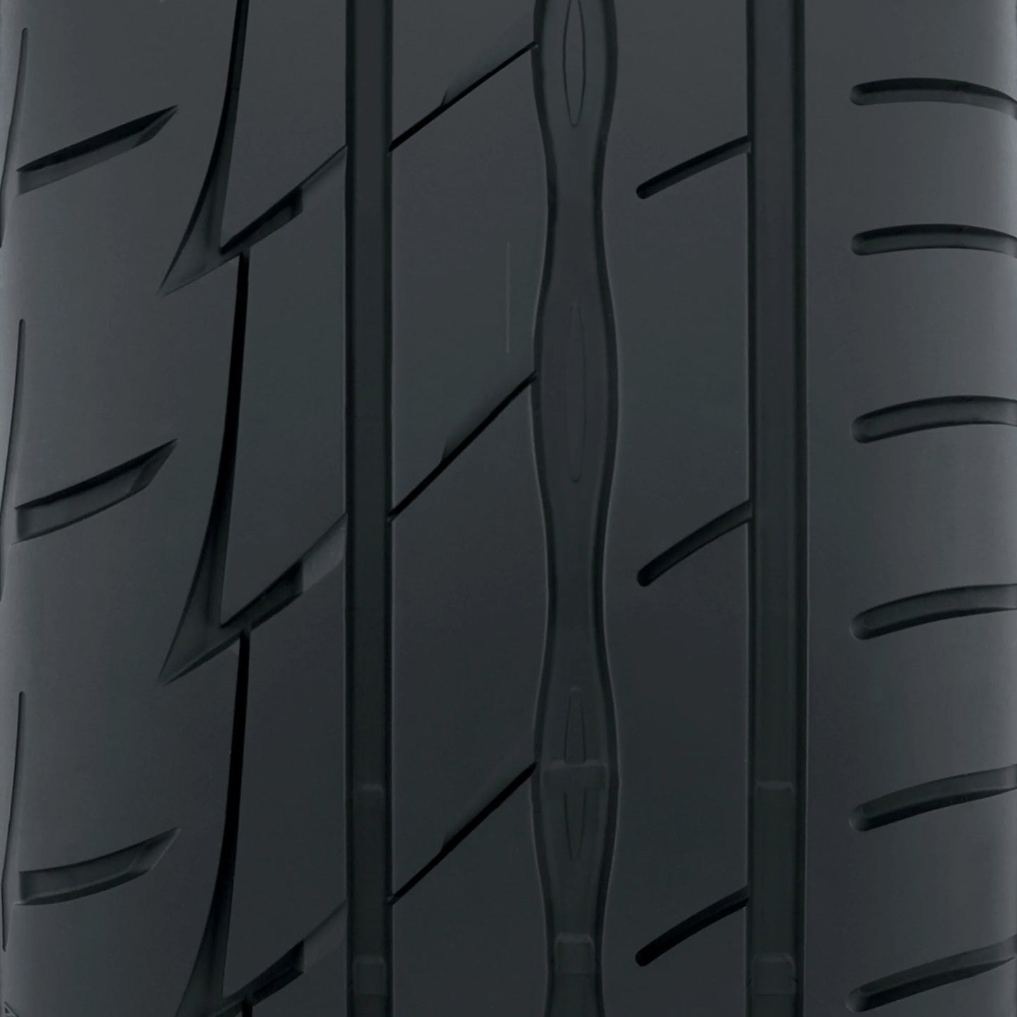 Firestone Firehawk Indy 500 UHP Summer 225/40R19 93W XL Passenger Tire