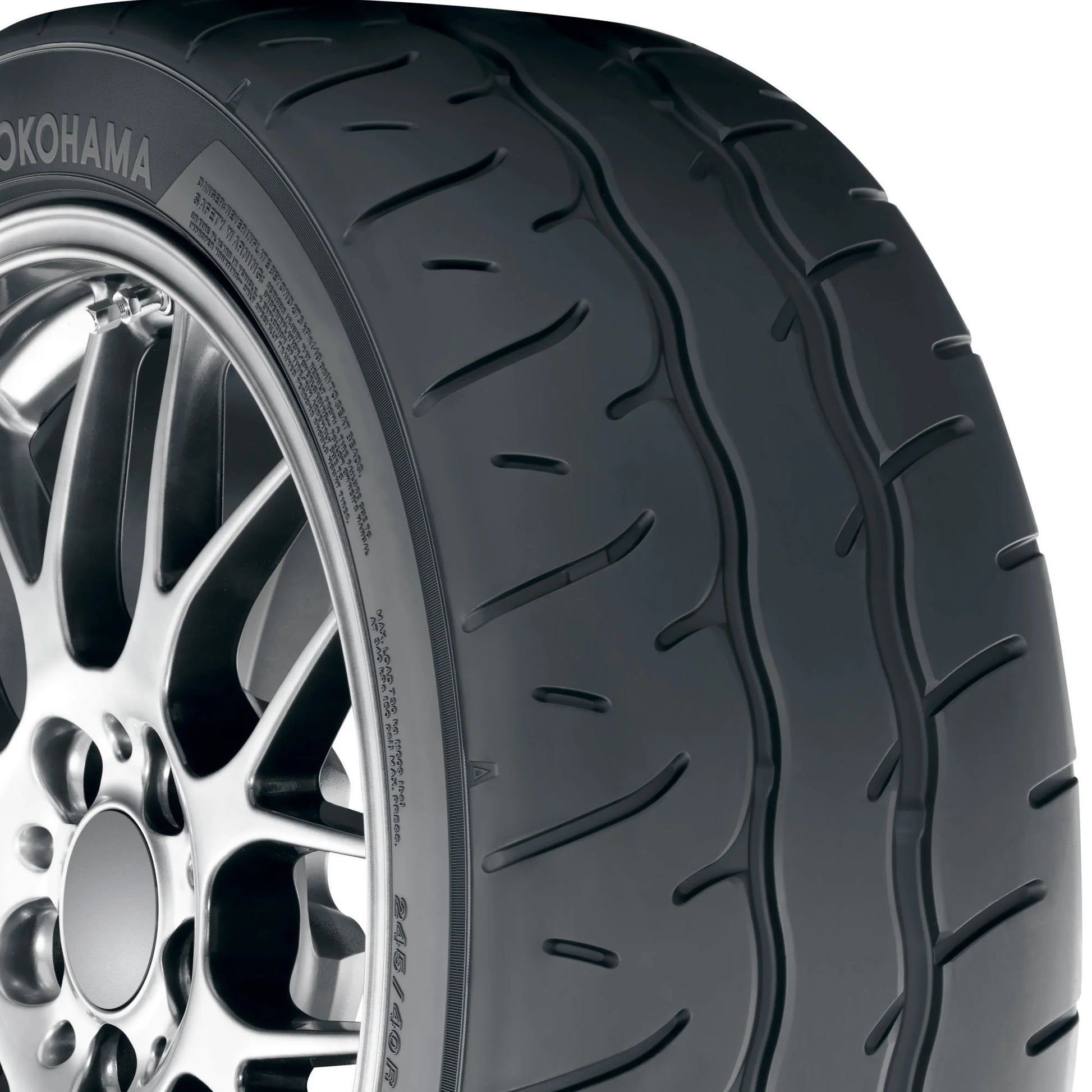 Yokohama Advan Neova AD09 UHP Summer 285/35R19 103W XL Passenger Tire