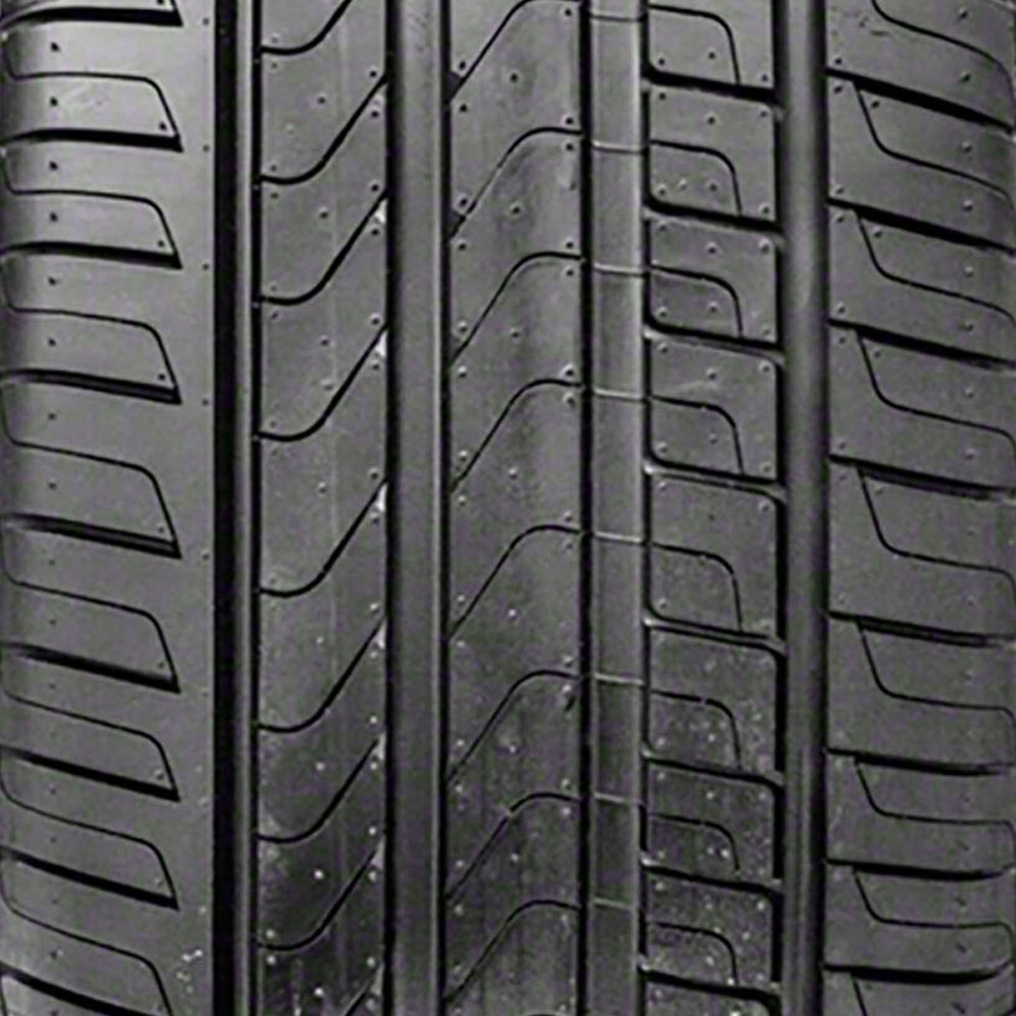 Pirelli Cinturato P7 UHP Summer 225/50R17 98Y XL Passenger Tire