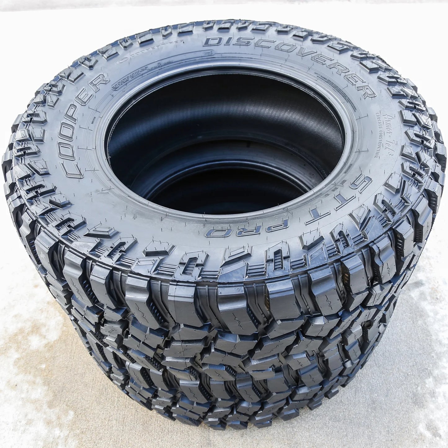 Set of 4 Cooper Discoverer STT Pro 35X12.50R20 121Q E 10 Ply M/T Mud Light Truck Tires